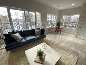 129 Halstead 2 Bedroom / 2 Bathroom Living Room