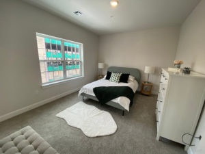 129 Halstead 2 Bedroom / 2 Bathroom