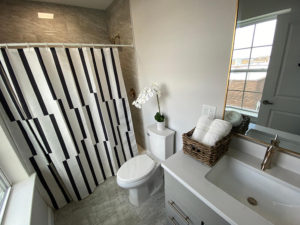 129 Halstead 2 Bedroom / 2 Bathroom Duplex